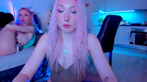 Snapshot of hornybunnys chatting on December 2024 08:14:02 PM Alex and Rosie online show from December 2024 08:14:02 PM