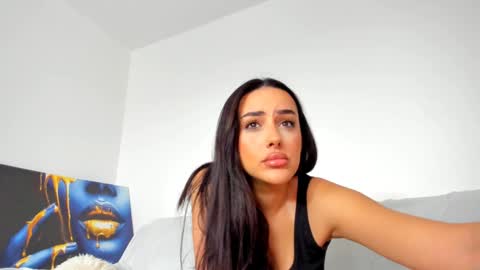 Emma online show from December 2024 09:00:01 AM