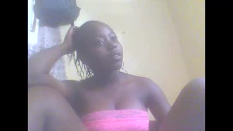 hornygal001 online show from February 2025 06:06:01 AM