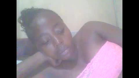 hornygal001 online show from September 2025 05:40:01 AM