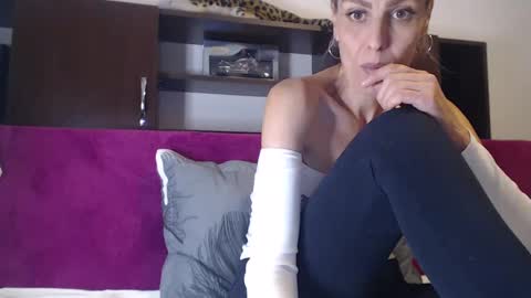 AshlineKatte online show from September 2025 06:02:01 PM