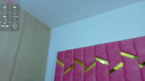 Valentina  online show from November 2025 11:29:01 AM