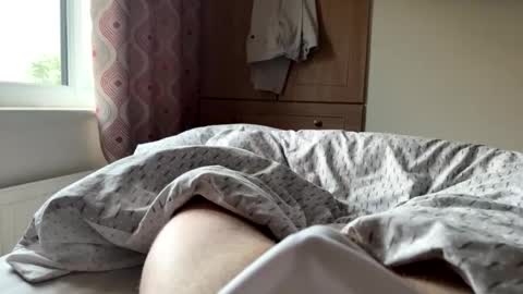 Snapshot of hornyian91 chatting on May 2026 04:42:02 AM Liverpool lad online show from May 2026 04:42:02 AM