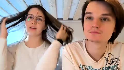Alisa and Mike online show from June 2026 05:11:02 PM