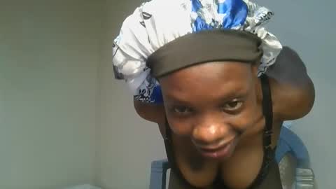 Snapshot of hornylittleprinces chatting on October 2025 12:24:02 PM Princes online show from October 2025 12:24:02 PM