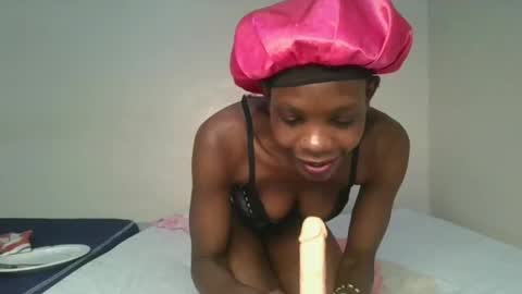 Snapshot of hornylittleprinces chatting on October 2025 05:30:02 AM Princes online show from October 2025 05:30:02 AM