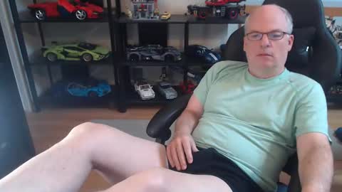 Snapshot of hornynthick70 chatting on January 2025 05:16:01 PM hornynthick70 online show from January 2025 05:16:01 PM