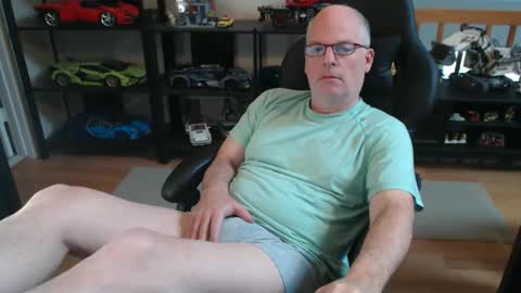 Snapshot of hornynthick70 chatting on January 2025 07:09:02 PM hornynthick70 online show from January 2025 07:09:02 PM