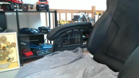 Snapshot of hornynthick70 chatting on March 2025 03:35:01 PM hornynthick70 online show from March 2025 03:35:01 PM