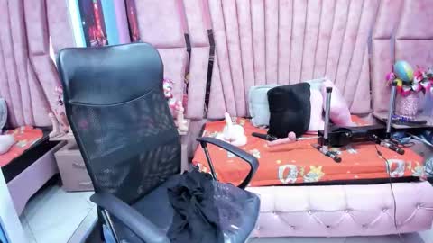 hornyskinny26 online show from April 2026 05:27:01 AM