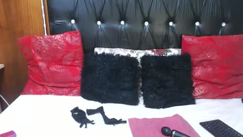 hornysnowie23x online show from October 2025 09:26:02 PM