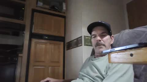 Snapshot of hornytexn chatting on December 2024 10:18:01 PM hornytexn online show from December 2024 10:18:01 PM