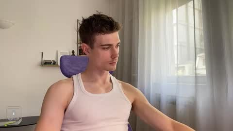 hornytwunk01 online show from September 2025 11:01:01 AM