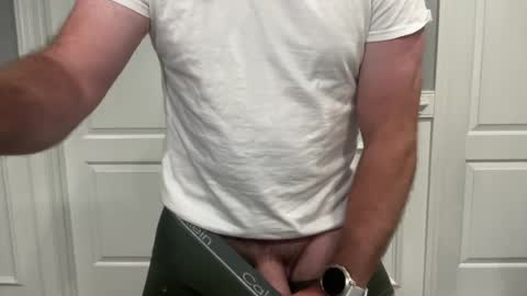 Snapshot of hornyusa13 chatting on June 2026 09:52:02 PM hornyusa13 online show from June 2026 09:52:02 PM
