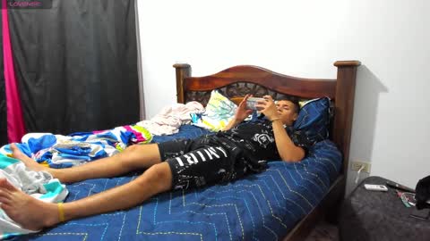 ronald and victoria online show from February 2025 02:09:02 AM