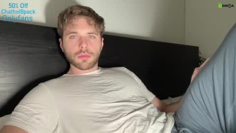 Snapshot of hot8pack01 chatting on December 2024 09:55:02 PM Edward aka Wolf online show from December 2024 09:55:02 PM