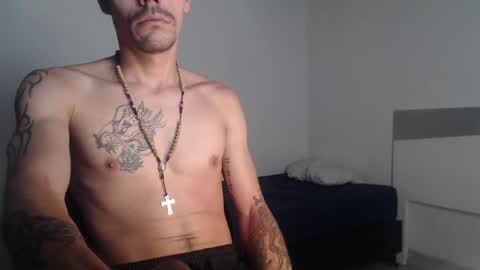Snapshot of hot_angels___ chatting on December 2024 11:50:02 AM angels online show from December 2024 11:50:02 AM