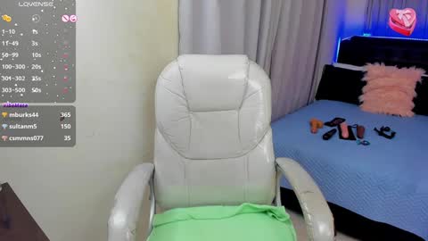 Snapshot of hot_beauty__ chatting on January 2025 08:51:02 AM VALENTINA online show from January 2025 08:51:02 AM