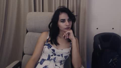 Snapshot of hot_bruny chatting on November 2025 06:54:01 PM Bruny online show from November 2025 06:54:01 PM