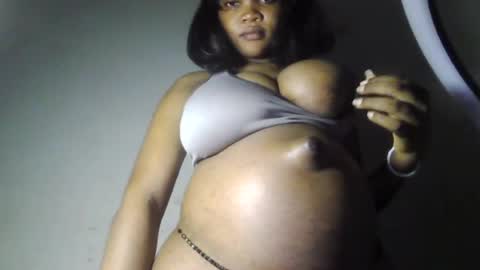 Snapshot of hot_choccoolate chatting on July 2026 01:14:01 AM Zarah online show from July 2026 01:14:01 AM