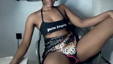 Snapshot of hot_chocoxxxx chatting on April 2026 07:44:01 AM sonia mis choco online show from April 2026 07:44:01 AM