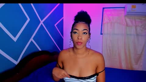 Hot Couple online show from September 2025 06:39:01 AM