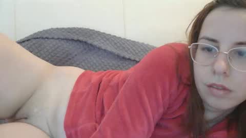 Snapshot of hot_couplee98 chatting on October 2025 10:49:02 AM Hot Couple online show from October 2025 10:49:02 AM