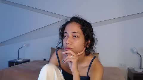 Alana online show from October 2025 09:36:02 PM