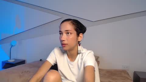 Alana online show from December 2025 08:48:02 PM