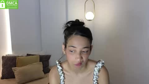Snapshot of hot_little_bunny chatting on May 2026 09:44:01 PM Alana online show from May 2026 09:44:01 PM