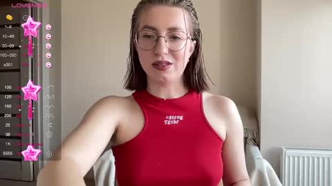 Lina online show from February 2025 12:43:02 PM