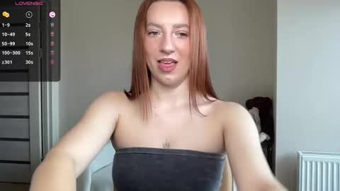 Lina online show from November 2025 07:43:02 AM