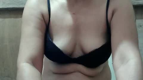 hotmama online show from February 2025 07:27:01 AM