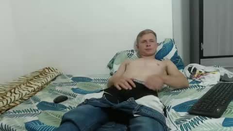 angel online show from March 2025 01:26:02 AM