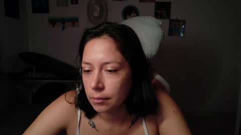 Snapshot of hot_mommymia chatting on June 2026 01:47:01 PM Mia online show from June 2026 01:47:01 PM