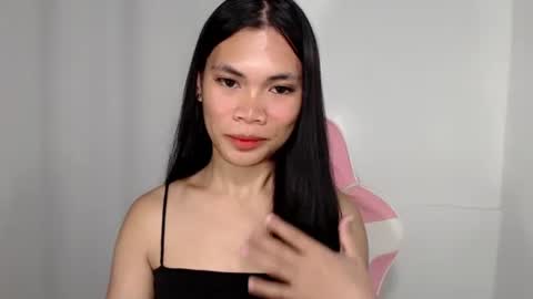 Snapshot of hot_pauline chatting on May 2026 02:44:02 PM hot_pauline online show from May 2026 02:44:02 PM