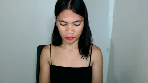 Snapshot of hot_pauline chatting on June 2026 12:42:02 PM hot_pauline online show from June 2026 12:42:02 PM