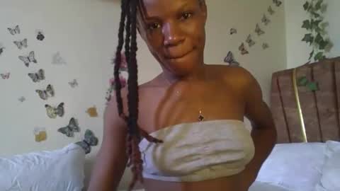 Snapshot of hot_petite100 chatting on October 2025 10:16:02 AM hot petite100 online show from October 2025 10:16:02 AM