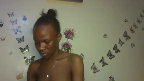 Snapshot of hot_petite100 chatting on November 2025 07:39:02 PM hot petite100 online show from November 2025 07:39:02 PM