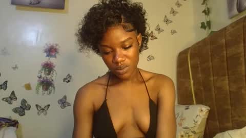 Snapshot of hot_petite100 chatting on April 2026 07:05:02 PM hot petite100 online show from April 2026 07:05:02 PM