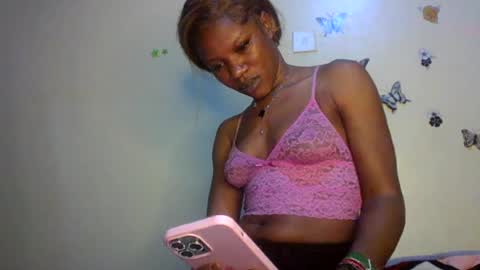 Snapshot of hot_petite100 chatting on July 2026 06:35:01 PM hot petite100 online show from July 2026 06:35:01 PM