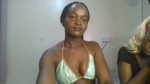Snapshot of hot_petite12 chatting on June 2026 07:45:02 AM Petite online show from June 2026 07:45:02 AM