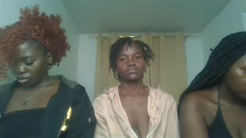 Snapshot of hot_petite12 chatting on July 2026 03:35:01 AM Petite online show from July 2026 03:35:01 AM