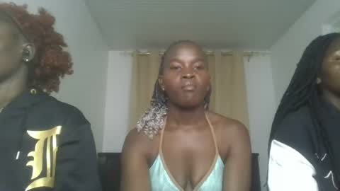Snapshot of hot_petite12 chatting on July 2026 02:21:01 AM Petite online show from July 2026 02:21:01 AM
