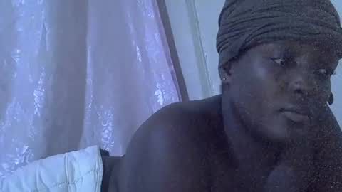 RAYLAH online show from April 2026 05:52:02 PM