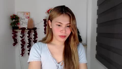 Selena online show from March 2025 06:12:01 PM