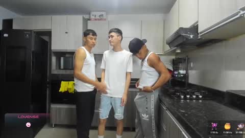 Snapshot of hot_sexmature chatting on October 2025 11:24:02 PM Vanesa Oliver and Andrew online show from October 2025 11:24:02 PM