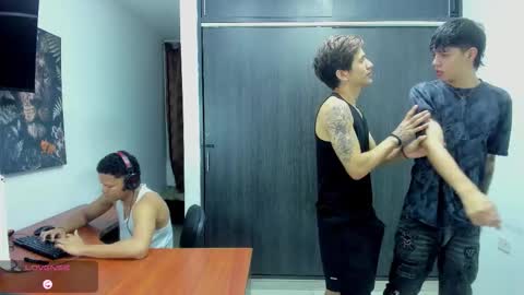 Snapshot of hot_sexmature chatting on January 2026 11:25:01 AM Vanesa Oliver and Andrew online show from January 2026 11:25:01 AM