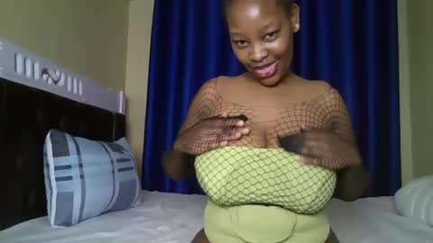 Snapshot of hot_sexxxy_bitch chatting on May 2026 02:09:02 AM Amanda online show from May 2026 02:09:02 AM