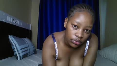 Snapshot of hot_sexxxy_bitch chatting on May 2026 02:14:02 PM Amanda online show from May 2026 02:14:02 PM